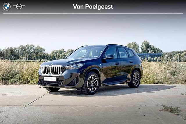 Zwart, metallic lak Gebruikt 2025 BMW X1 M Sport SUV | € 56.900 - Afbeelding 1/4