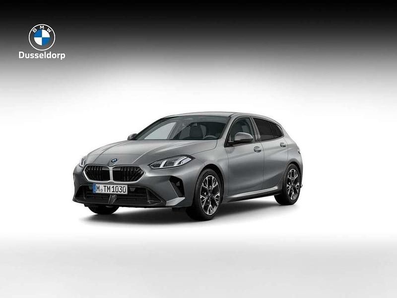 Grijs Nieuw 2025 BMW 120 Shadowline Hatchback | € 49.639 (Goede deal) - Afbeelding 1/4