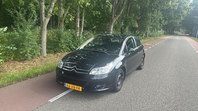 Zwart Gebruikt 2007 Citroën C4 Coupé | € 1.250 (Goede deal) - Afbeelding 1/4