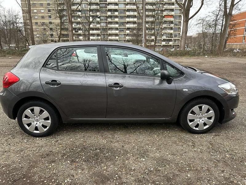 Occasion 2008 Toyota Auris Terra Sedan | € 3.750 (Eerlijke prijs) - Afbeelding 1/4