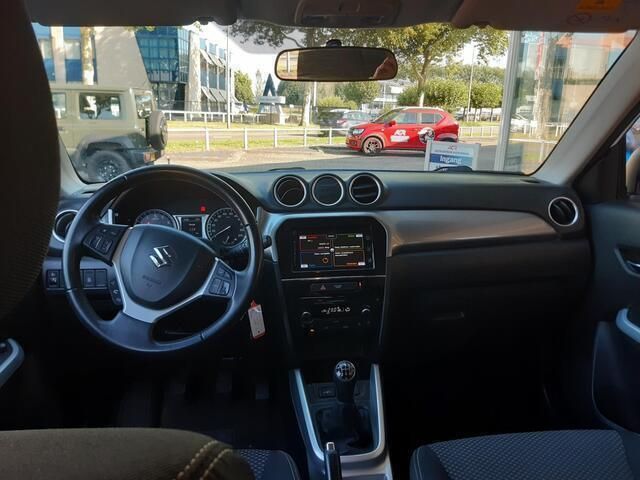 Occasion Suzuki Vitara Exclusive 120 PK (88 kW) 2017 Wit, metallic lak SUV