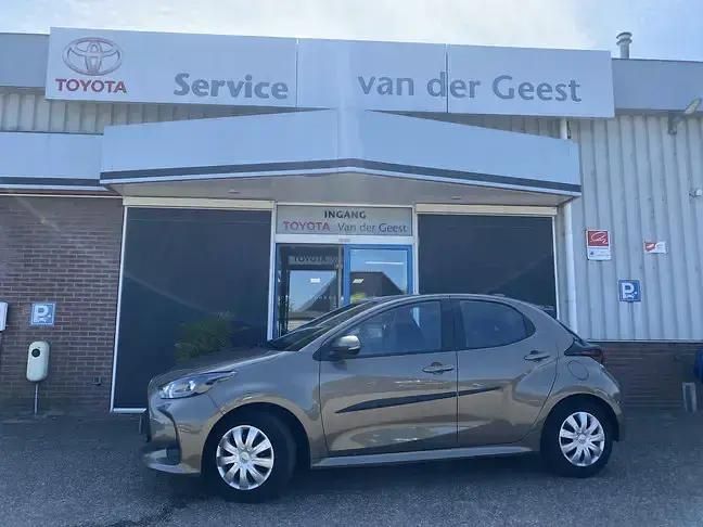 Gebruikt 2022 Toyota Yaris Hybrid Active Hatchback | € 19.350 (Goede deal) - Afbeelding 1/4