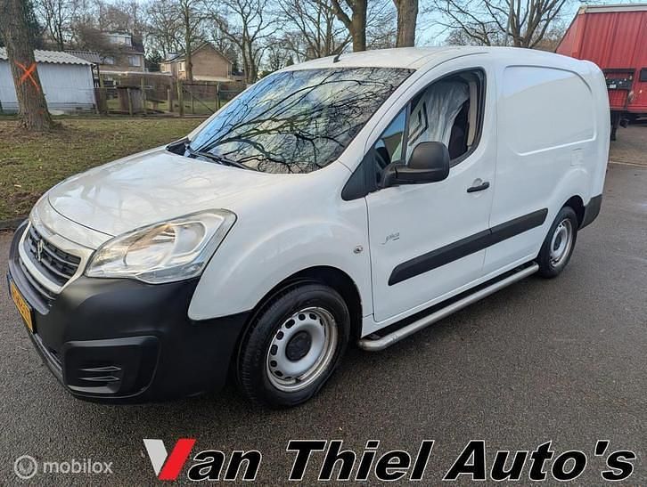Wit Occasion 2018 Peugeot Partner S MPV | € 6.250 (Duur) - Afbeelding 1/4