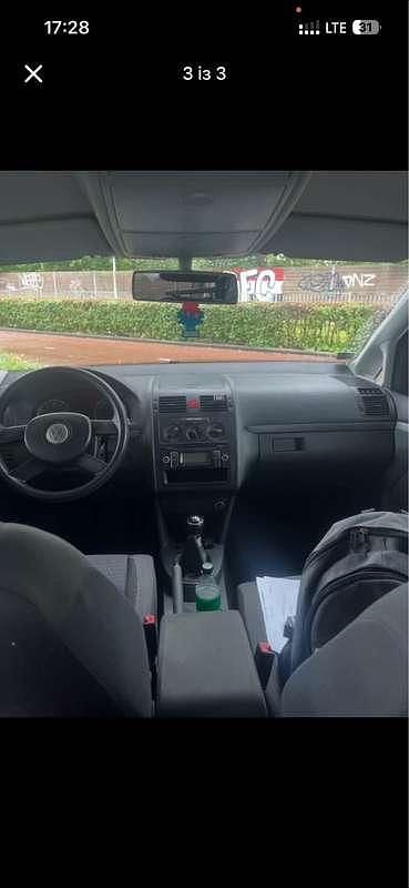 Grijs Gebruikt 2006 VW Touran Trendline MPV | € 2.300 (Eerlijke prijs) - Afbeelding 1/3