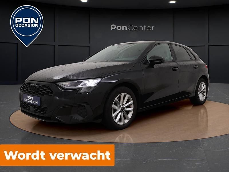 Zwart Occasion 2022 Audi A3 Sportback Proline Hatchback | € 21.950 (Goede deal) - Afbeelding 1/3