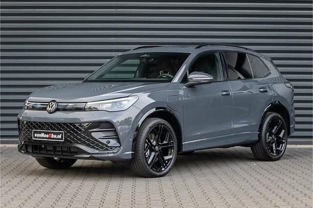 Grijs Nieuw 2025 VW Tiguan R-line SUV | € 55.900 (Eerlijke prijs) - Afbeelding 1/4