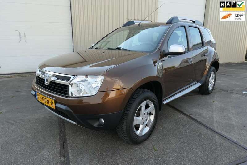 Bruin Gebruikt 2010 Dacia Duster Lauréate SUV | € 5.995 (Eerlijke prijs) - Afbeelding 1/4