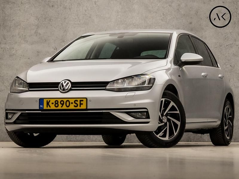 Grijs Gebruikt 2019 VW Golf VII Sportline Hatchback | € 13.945 (Eerlijke prijs) - Afbeelding 1/4