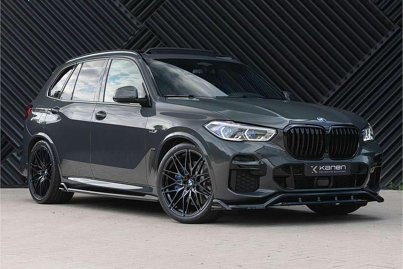Grijs Gebruikt 2021 BMW X5 M Sport SUV | € 74.900 (Duur) - Afbeelding 1/4