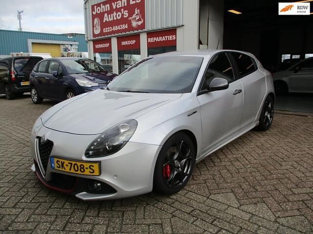 Occasion Alfa Romeo Giulietta Super 170 PK (125 kW) 2018 Grijs (metallic) Hatchback