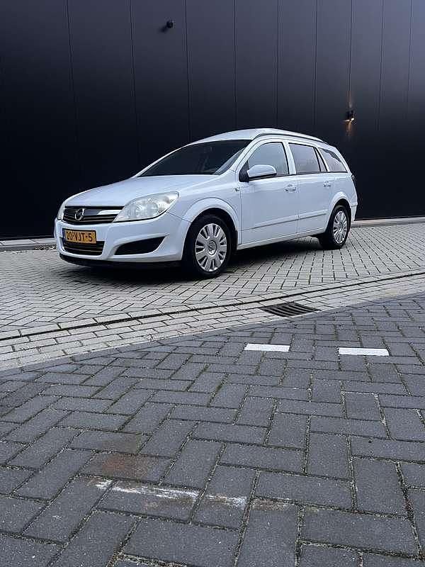 Gebruikt 2007 Opel Astra Elegance Stationwagen | € 1.000 (Goede deal) - Afbeelding 1/4