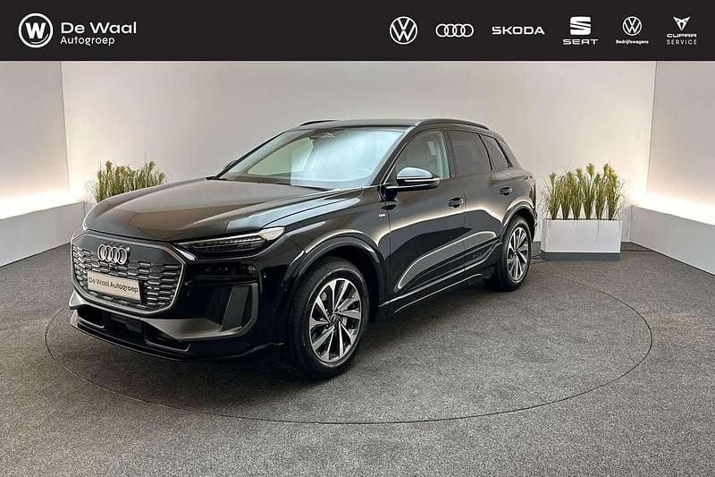 Mythoszwart metallic Nieuw 2025 Audi Q6 e-tron Advanced SUV | € 68.989 (Goede deal) - Afbeelding 1/4
