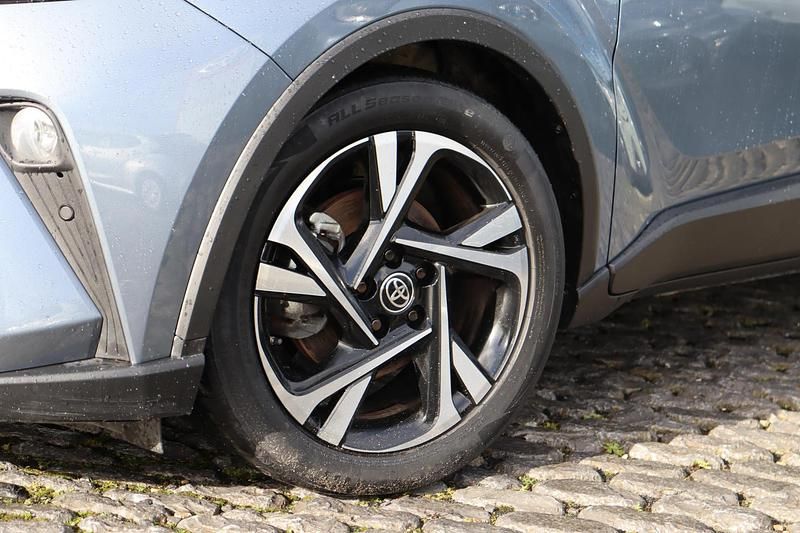 Occasion Toyota C-HR Limited 140 PK (102 kW) 2026 Grijs SUV