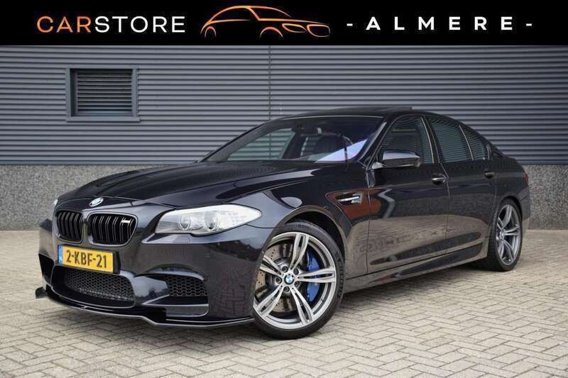 Zwart, metallic lak Gebruikt 2013 BMW M5 Sedan | € 46.950 - Afbeelding 1/4