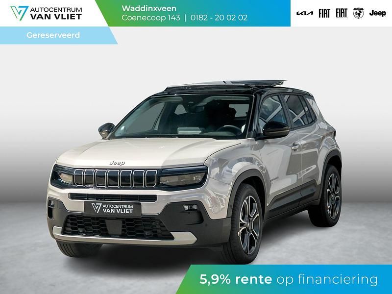 Stone grey, dak volcano black 640 Nieuw 2025 Jeep Avenger EV Summit SUV | € 35.490 (Goede deal) - Afbeelding 1/4