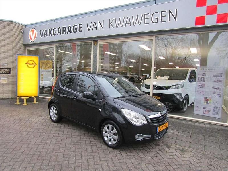 Zwart Occasion 2010 Opel Agila Edition Hatchback | € 5.450 (Iets duurder) - Afbeelding 1/4