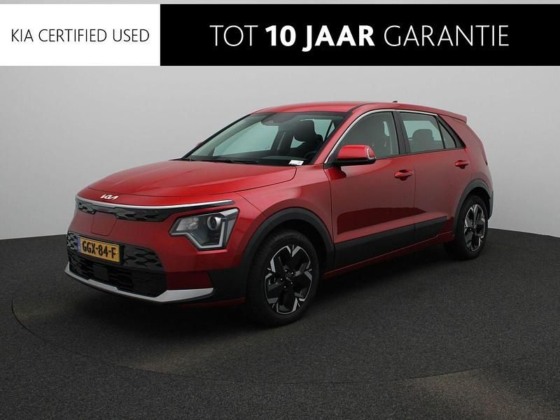 Rood Occasion 2024 Kia e-Niro Light SUV | € 27.440 (Super prijs) - Afbeelding 1/2