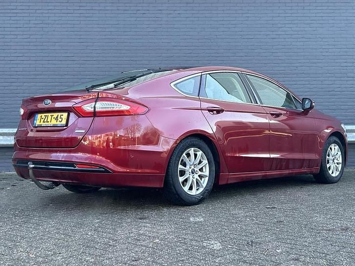 Occasion Ford Mondeo Titanium 160 PK (117 kW) 2015 Rood Hatchback