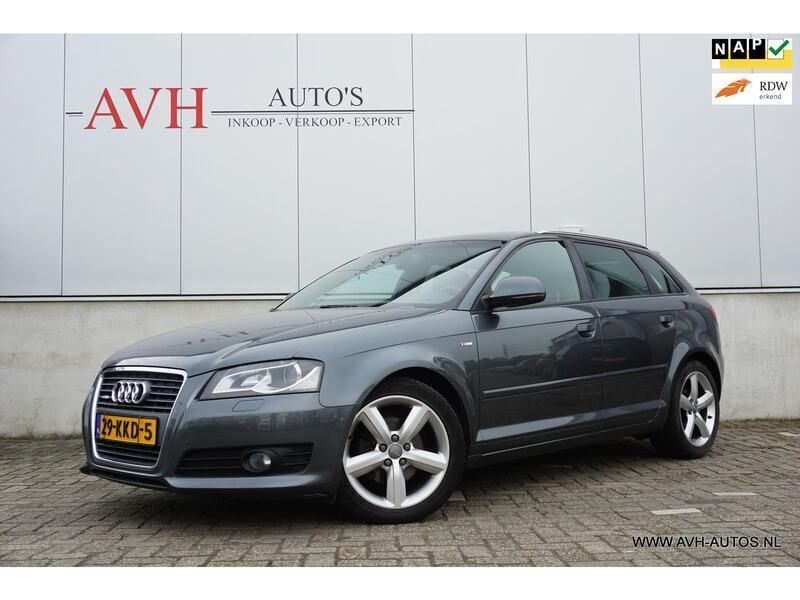Grijs Gebruikt 2010 Audi A3 Hatchback | € 6.750 (Iets duurder) - Afbeelding 1/4