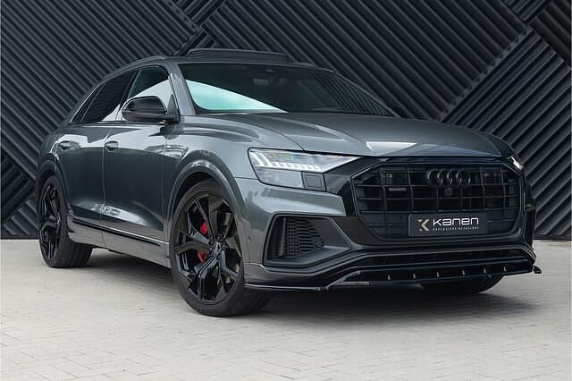 Grijs Gebruikt 2022 Audi Q8 Competition SUV | € 79.900 - Afbeelding 1/4