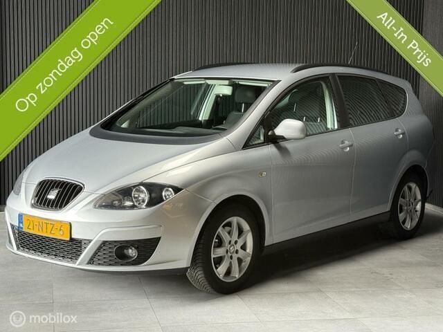 Grijs Gebruikt 2010 Seat Altea XL Style MPV | € 5.799 (Duur) - Afbeelding 1/4