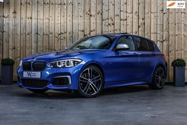 Blauw Gebruikt 2018 BMW M140 M Sport Hatchback | € 42.950 (Eerlijke prijs) - Afbeelding 1/4