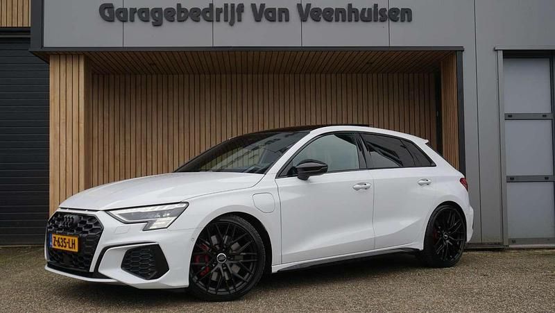 Occasion Audi A3 Sportback e-tron Competition 245 PK (180 kW) 2021 Wit Hatchback