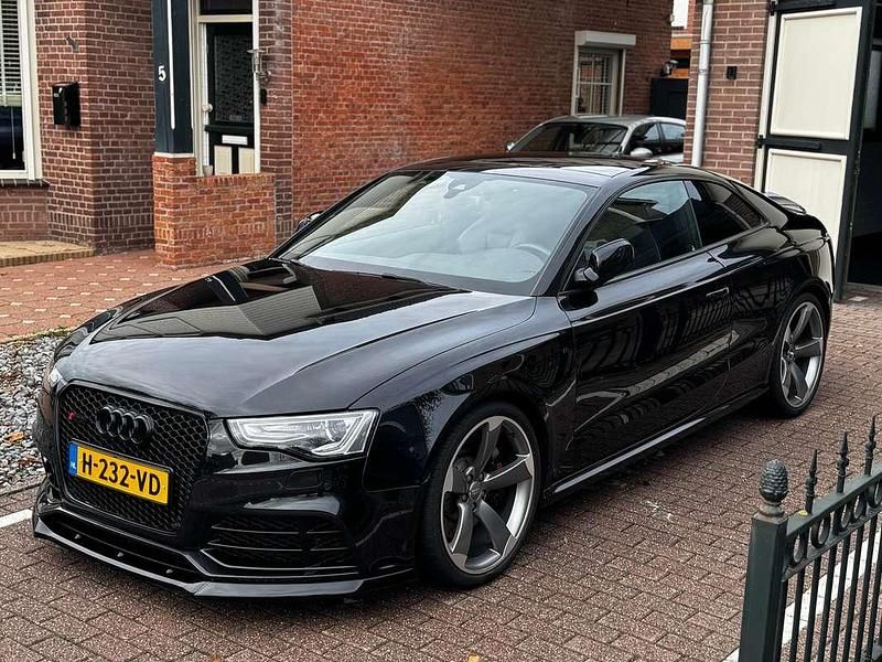 Zwart Gebruikt 2013 Audi RS5 Coupé | € 39.500 - Afbeelding 1/4