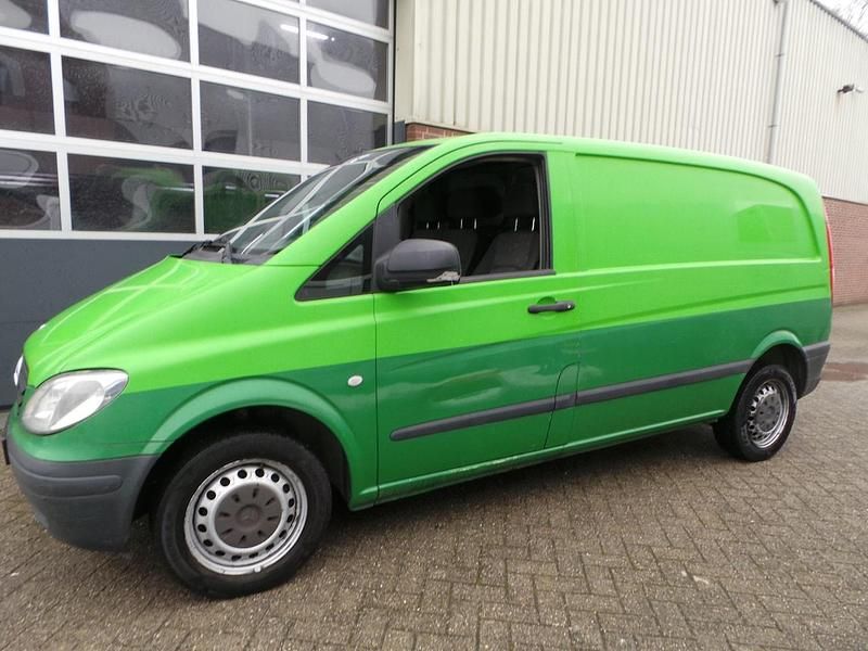 Groen Occasion 2009 Mercedes 320 | € 2.950 (Super prijs) - Afbeelding 1/4