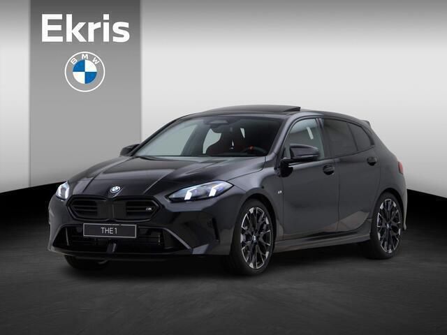 Zilver Nieuw 2024 BMW M135 Comfort Edition Hatchback | € 94.904 - Afbeelding 1/4