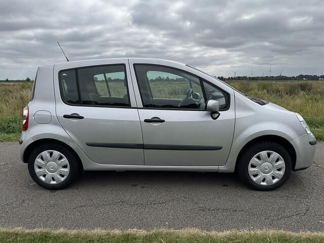 Occasion Renault Modus 98 PK (72 kW) 2007 Grijs MPV