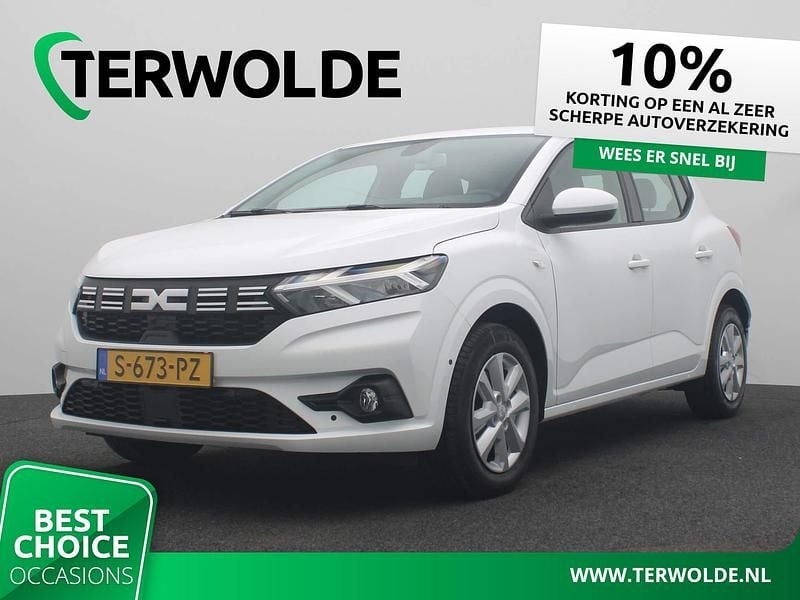 Wit Gebruikt 2023 Dacia Sandero Expression Hatchback | € 13.945 (Goede deal) - Afbeelding 1/4