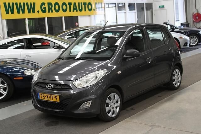 Grijs Gebruikt 2012 Hyundai i10 Hatchback | € 2.944 (Goede deal) - Afbeelding 1/4