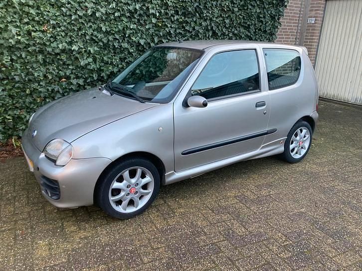 Occasion 2001 Fiat Seicento Abarth Hatchback | € 1.590 (Duur) - Afbeelding 1/4