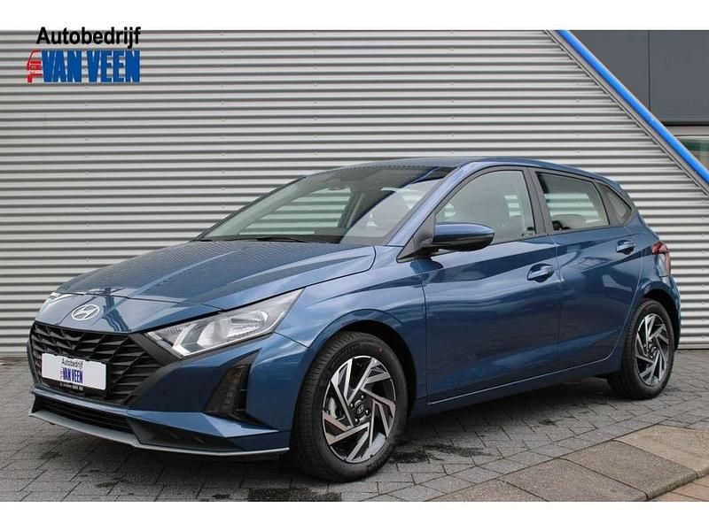 Blauw Nieuw 2025 Hyundai i20 Comfort Hatchback | € 26.945 (Iets duurder) - Afbeelding 1/4