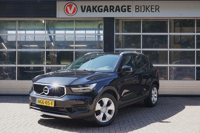 Zwart Gebruikt 2022 Volvo XC40 Business Edition SUV | € 29.995 (Goede deal) - Afbeelding 1/4