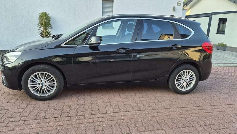 Occasion BMW 218 Executive 136 PK (100 kW) 2014 Zwart Stationwagen