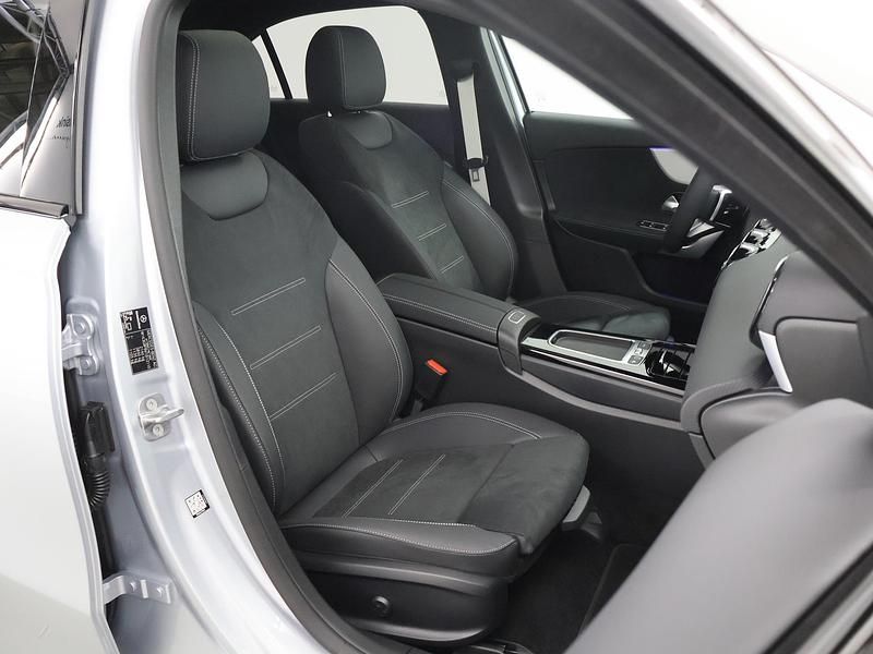 Occasion Mercedes A250 Business 163 PK (119 kW) 2025 Zilver Sedan