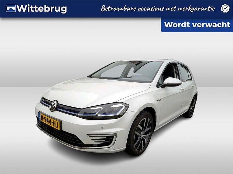 Wit Occasion 2020 VW e-Golf Hatchback | € 14.750 (Goede deal) - Afbeelding 1/2