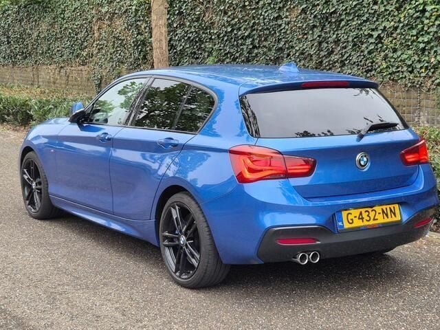 Occasion BMW 120 Executive 184 PK (135 kW) 2018 Blauw Hatchback