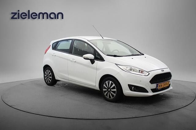 Occasion Ford Fiesta Style 95 PK (69 kW) 2017 Wit Hatchback