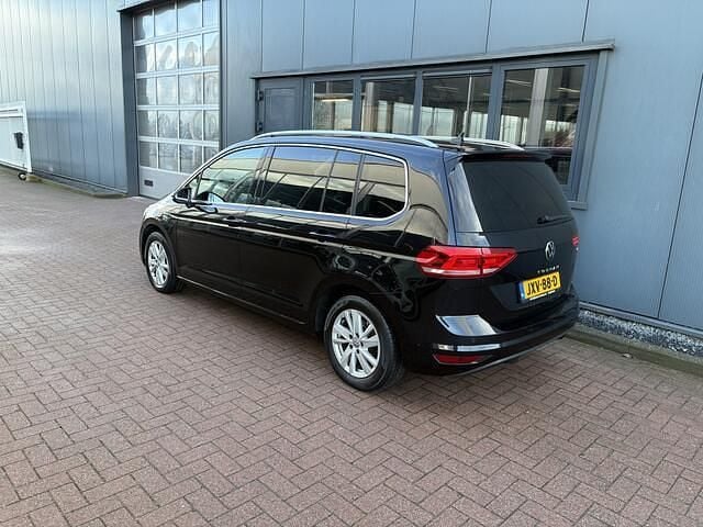 Occasion VW Touran Highline 150 PK (110 kW) 2022 Zwart MPV