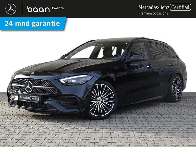 Zwart Occasion 2022 Mercedes C200 AMG line Stationwagen | € 38.900 - Afbeelding 1/4
