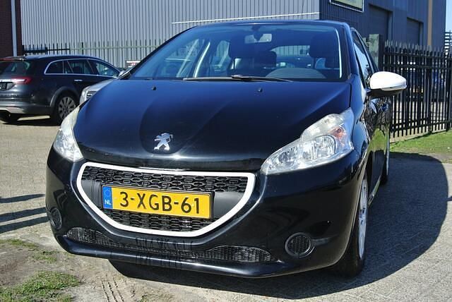 Occasion Peugeot 208 68 PK (50 kW) 2014 Zwart Hatchback