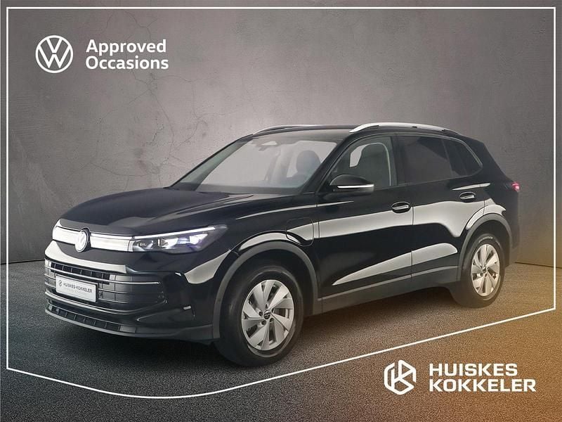 Zwart Nieuw 2025 VW Tiguan Edition SUV | € 45.900 (Super prijs) - Afbeelding 1/4