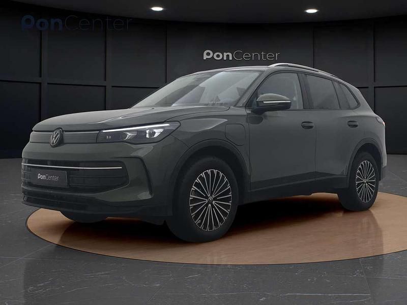 Groen Nieuw 2025 VW Tiguan Edition SUV | € 52.950 (Super prijs) - Afbeelding 1/4