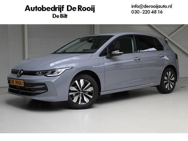 Grijs Gebruikt 2024 VW Golf VIII Edition Hatchback | € 29.500 (Goede deal) - Afbeelding 1/4