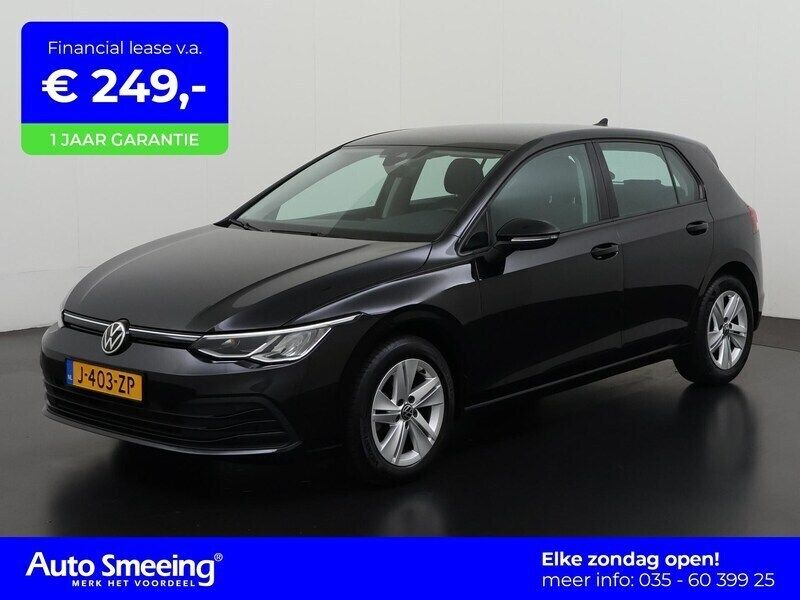 Deep black Gebruikt 2020 VW Golf VIII Business Hatchback | € 18.945 (Eerlijke prijs) - Afbeelding 1/4