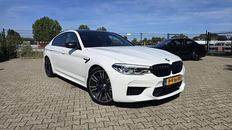 Wit Gebruikt 2018 BMW M5 Sedan | € 59.950 (Eerlijke prijs) - Afbeelding 1/4