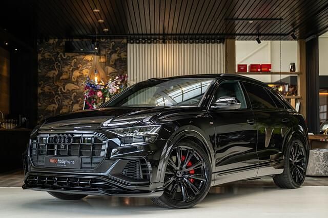 Zwart Gebruikt 2023 Audi Q8 S-Line SUV | € 84.950 - Afbeelding 1/4